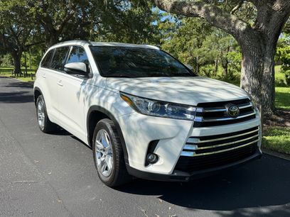 Used 2017 Toyota Highlander Limited