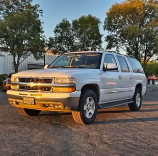 Used 2006 Chevrolet Suburban LT w/ Preferred Equipment Group