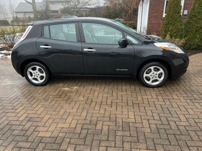 Used 2015 Nissan Leaf SV w/ Premium Package