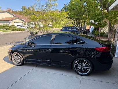 Used 2018 Hyundai Elantra Sport w/ Sport Premium Package 03