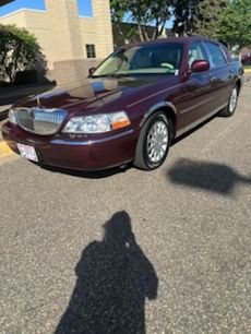 Used 2007 Lincoln Town Car Signature