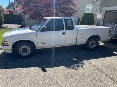 Used 2000 Chevrolet S10 Pickup LS