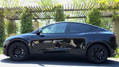 Used 2023 Tesla Model Y Long Range