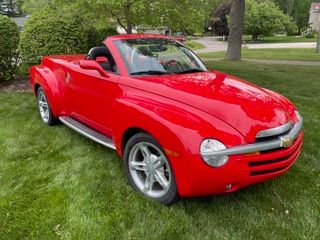 Used 2004 Chevrolet SSR w/ Preferred Equipment Group