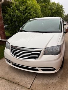 Used 2012 Chrysler Town & Country Touring-L w/ Entertainment Group #2