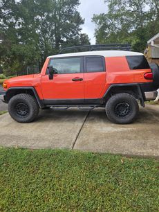 Used 2013 Toyota FJ Cruiser 4WD w/ Upgrade Pkg