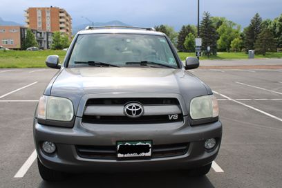 Used 2007 Toyota Sequoia SR5 w/ Preferred Pkg w/ Heated Seats