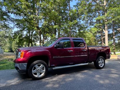 Used 2014 GMC Sierra 2500 SLE w/ HD SLE Premium Package