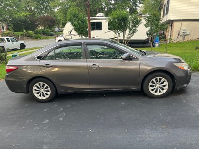 Used 2016 Toyota Camry LE