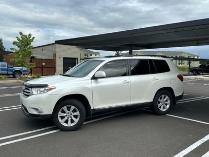 Used 2013 Toyota Highlander SE