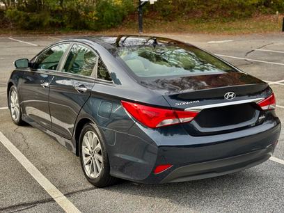 Used 2014 Hyundai Sonata Limited w/ Technology Package 05