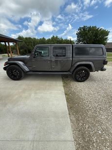 Used 2021 Jeep Gladiator Overland