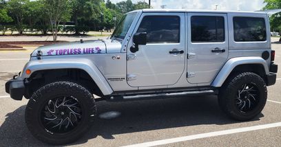 Used 2017 Jeep Wrangler Unlimited Rubicon w/ Connectivity Group