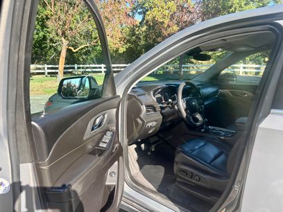 Used 2019 Chevrolet Traverse LT