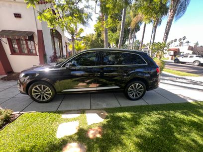 Used 2019 Audi Q7 3.0T Premium Plus w/ Premium Plus Package