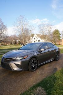 Used 2018 Toyota Camry SE w/ Convenience Package