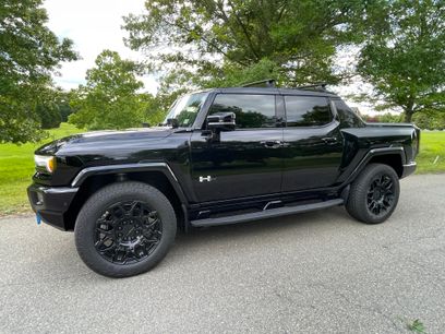 Used 2024 GMC Hummer EV 2X w/ LPO, Illumination Package