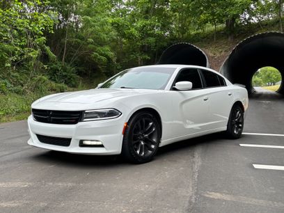 Used 2015 Dodge Charger SXT