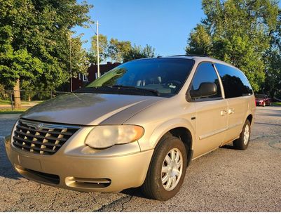 Used 2007 Chrysler Town & Country Touring