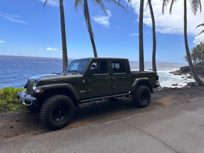 Used 2023 Jeep Gladiator Overland w/ Popular Equipment Package