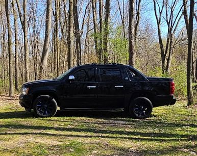 Used 2013 Chevrolet Avalanche LS w/ All-Star Edition