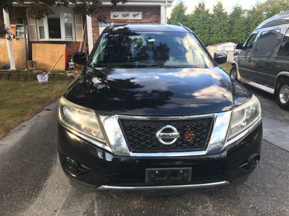 Used 2014 Nissan Pathfinder SV