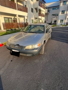 Used 1999 Toyota Camry XLE