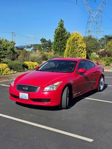Used 2010 INFINITI G37 Journey