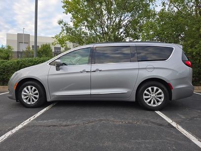 Used 2017 Chrysler Pacifica Touring-L