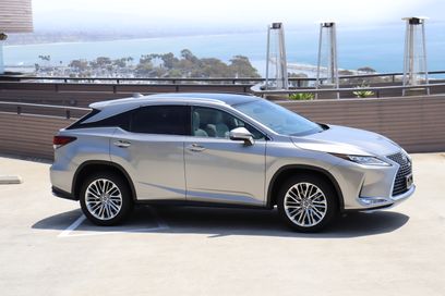 Used 2022 Lexus RX 450h AWD w/ Luxury Package
