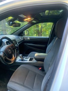 Used 2017 Jeep Grand Cherokee Laredo w/ Quick Order Package 23E