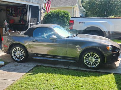 Used 2019 FIAT 124 Spider Classica w/ Technology Group