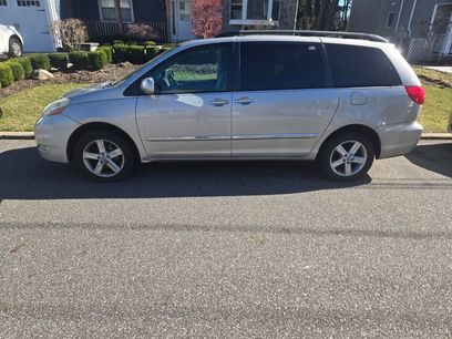 Used 2006 Toyota Sienna XLE Limited