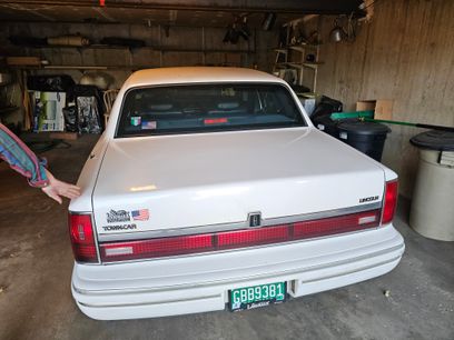 Used 1994 Lincoln Town Car Executive