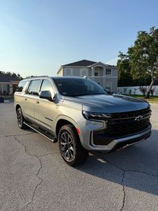 Used 2023 Chevrolet Suburban Z71 w/ Luxury Package