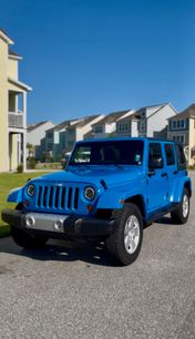 Used 2011 Jeep Wrangler Unlimited Sahara w/ Connectivity Group