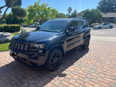 Used 2020 Jeep Grand Cherokee Altitude