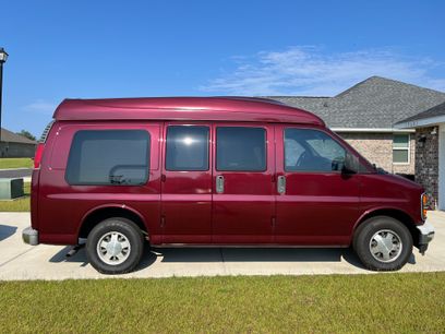 Used 2001 Chevrolet Express 1500 w/ Preferred Equipment Group 3