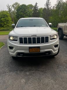 Used 2014 Jeep Grand Cherokee Overland w/ Advanced Technology Group