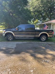 Used 2011 Ford F250 Lariat w/ Lariat Ultimate Pkg