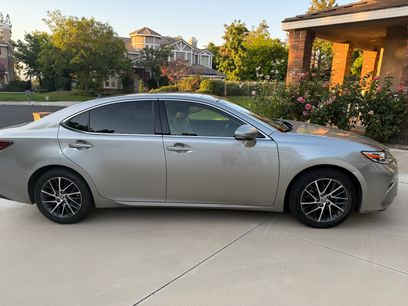 Used 2017 Lexus ES 350