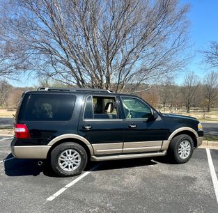 Used 2014 Ford Expedition XLT w/ Equipment Group 202A