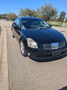 Used 2004 Nissan Maxima 3.5 SE w/ Driver Preferred Pkg