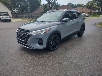 Used 2021 Nissan Kicks SV