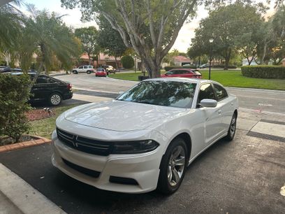 Used 2015 Dodge Charger SE w/ Sport Appearance Group