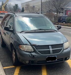 Used 2005 Dodge Grand Caravan SXT w/ Premium Group