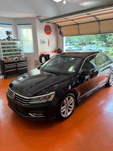 Used 2017 Volkswagen Passat 1.8T SE