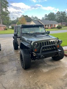 Used 2007 Jeep Wrangler Unlimited Sahara w/ Dual Top Group