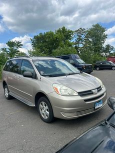 Used 2005 Toyota Sienna CE