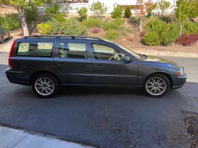 Used 2006 Volvo V70 2.5T